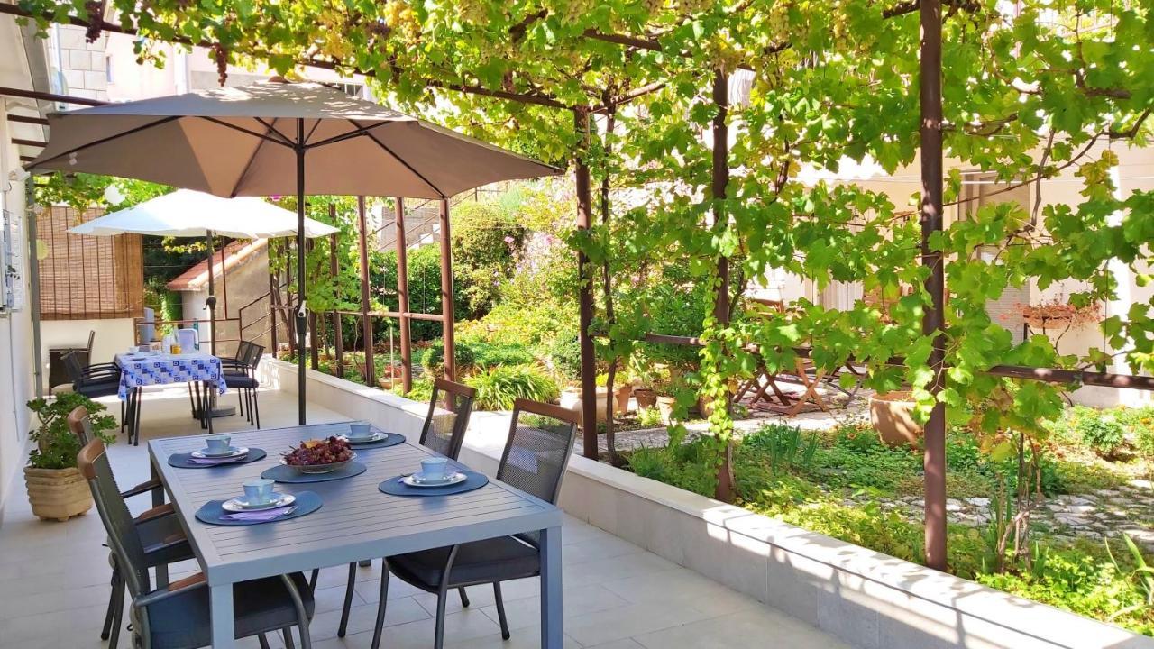 Apartment Juta Мимице Екстериор снимка