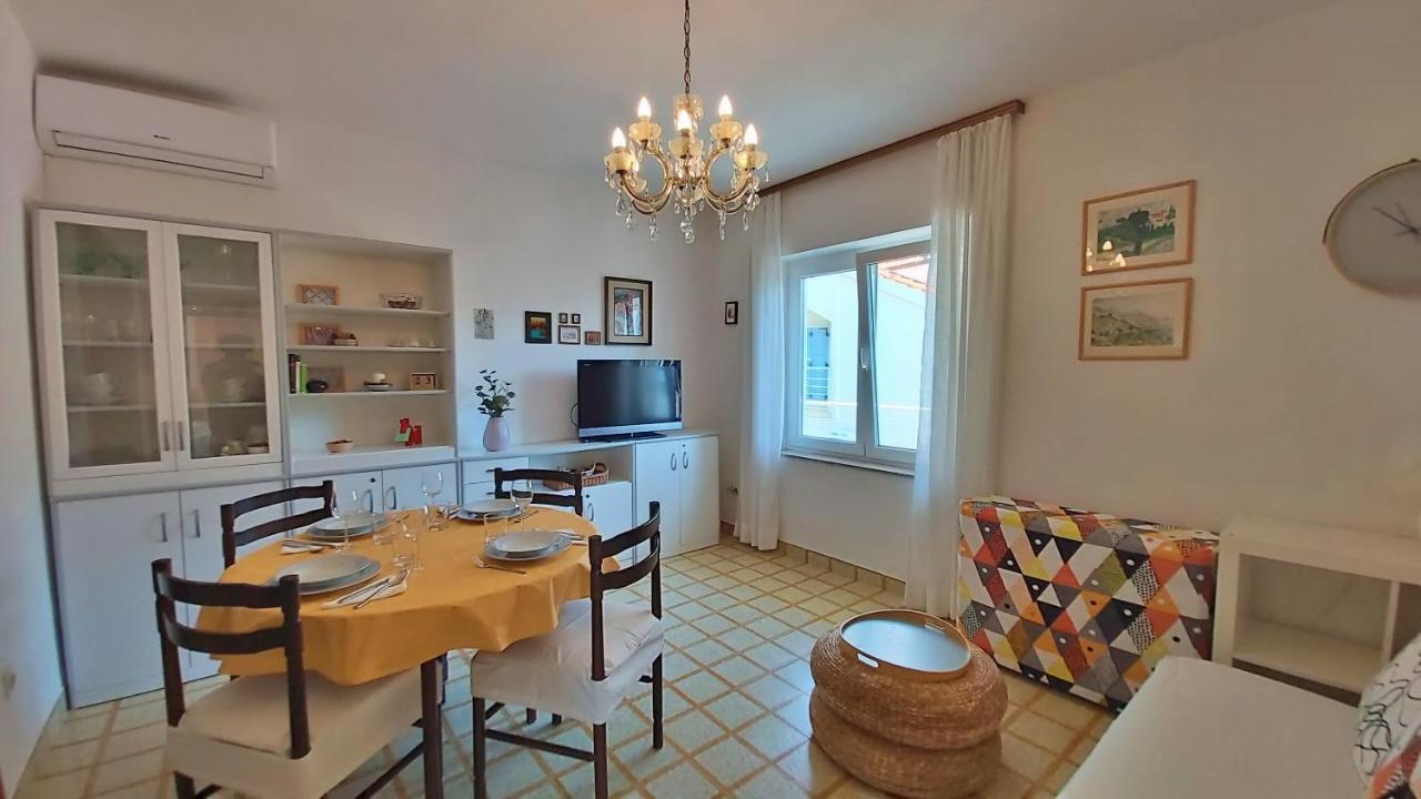 Apartment Juta Мимице Екстериор снимка