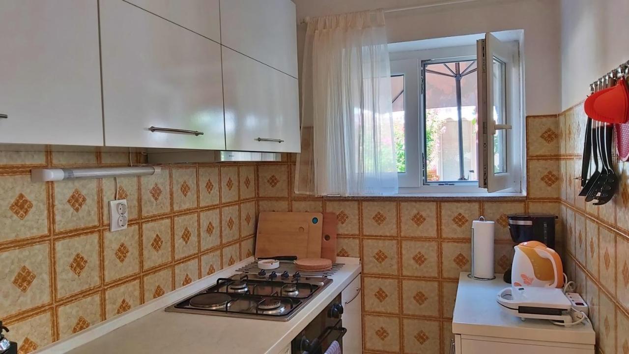 Apartment Juta Мимице Екстериор снимка