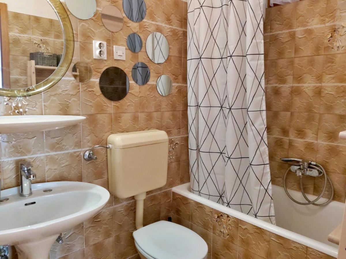 Apartment Juta Мимице Екстериор снимка