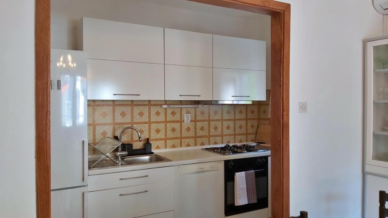 Apartment Juta Мимице Екстериор снимка