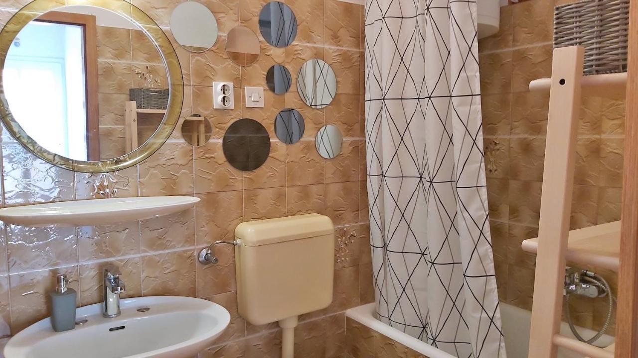 Apartment Juta Мимице Екстериор снимка